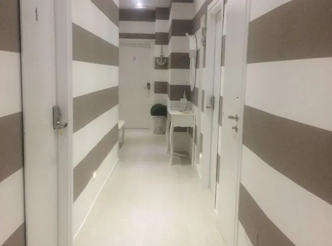 Guest house Le Dei Fiori 4*