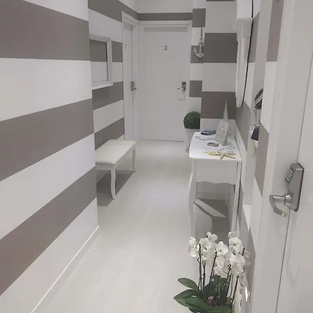 Le Dei Fiori Гостевой дом Санремо